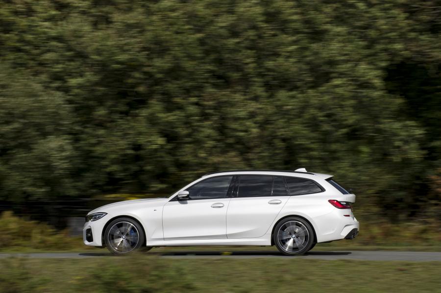  BMW 330i Touring M Sport (G21) 2019 года  (UK) (фото 5 из 32)